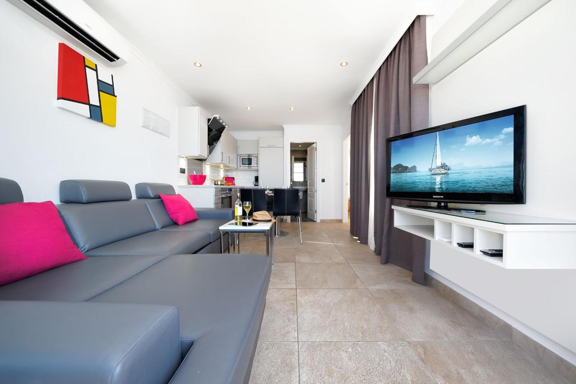 Appartement 2 Chambres de Luxe - Vue sur Mer (2-6 Adultes)